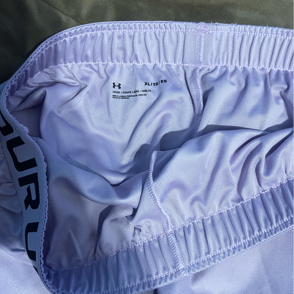 Shorts - Picture 3 of 3